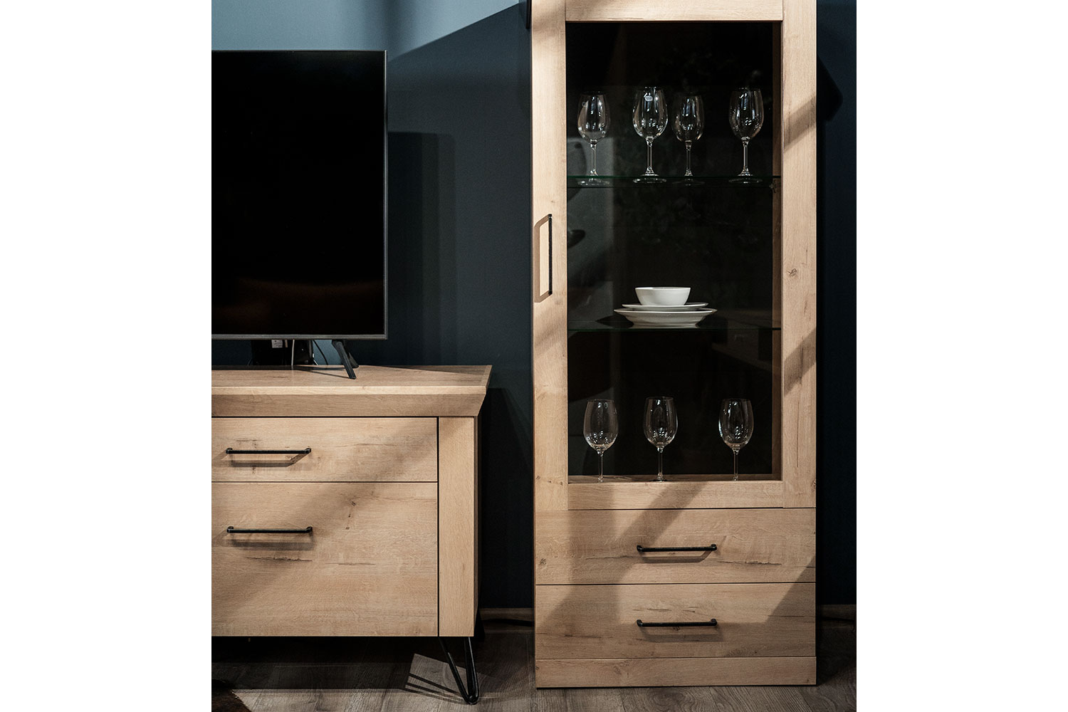 Комбинированные шкафы - изображение №7 "Шкаф Магнум"  на www.Angstrem-mebel.ru