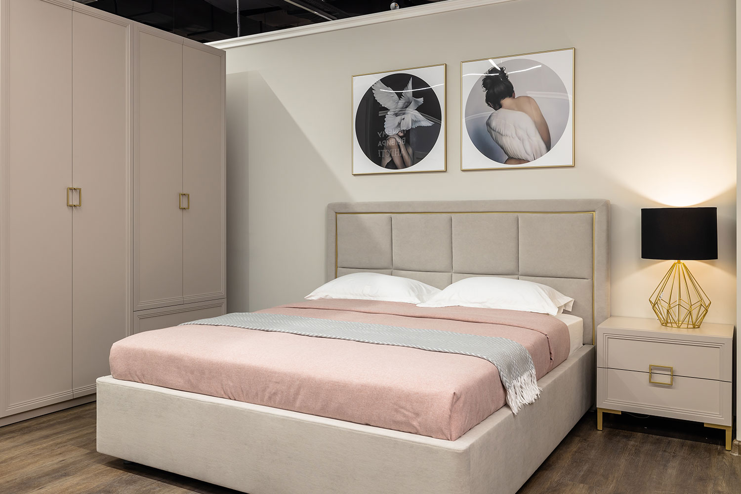 Распашные шкафы - изображение №6 "Шкаф Дольче с полками (5 шт.)"  на www.Angstrem-mebel.ru