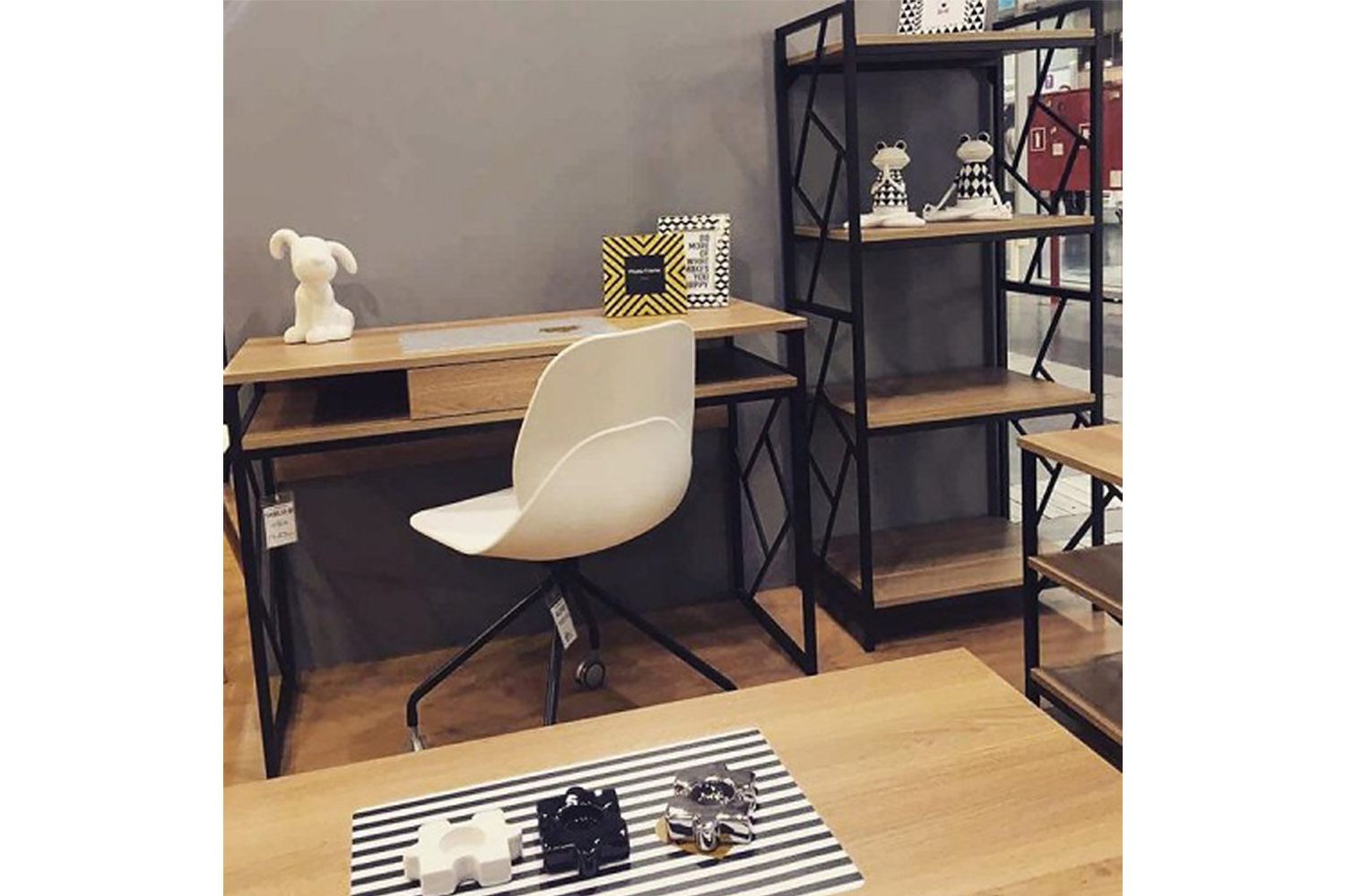 Стеллажи - изображение №3 "Стеллаж TABLO R4 с полками"  на www.Angstrem-mebel.ru